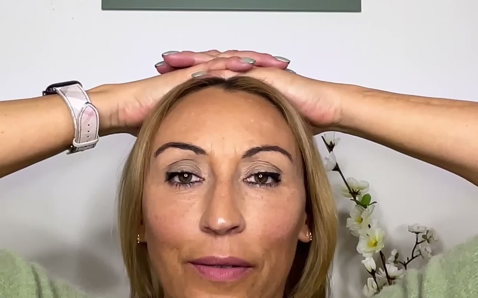 Standbild aus dem Videokurs Fresh & Bright Eyes Routine